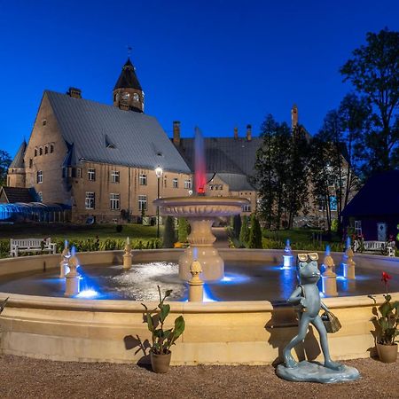 Castle Spa Wagenkuell Taagepera Ngoại thất bức ảnh