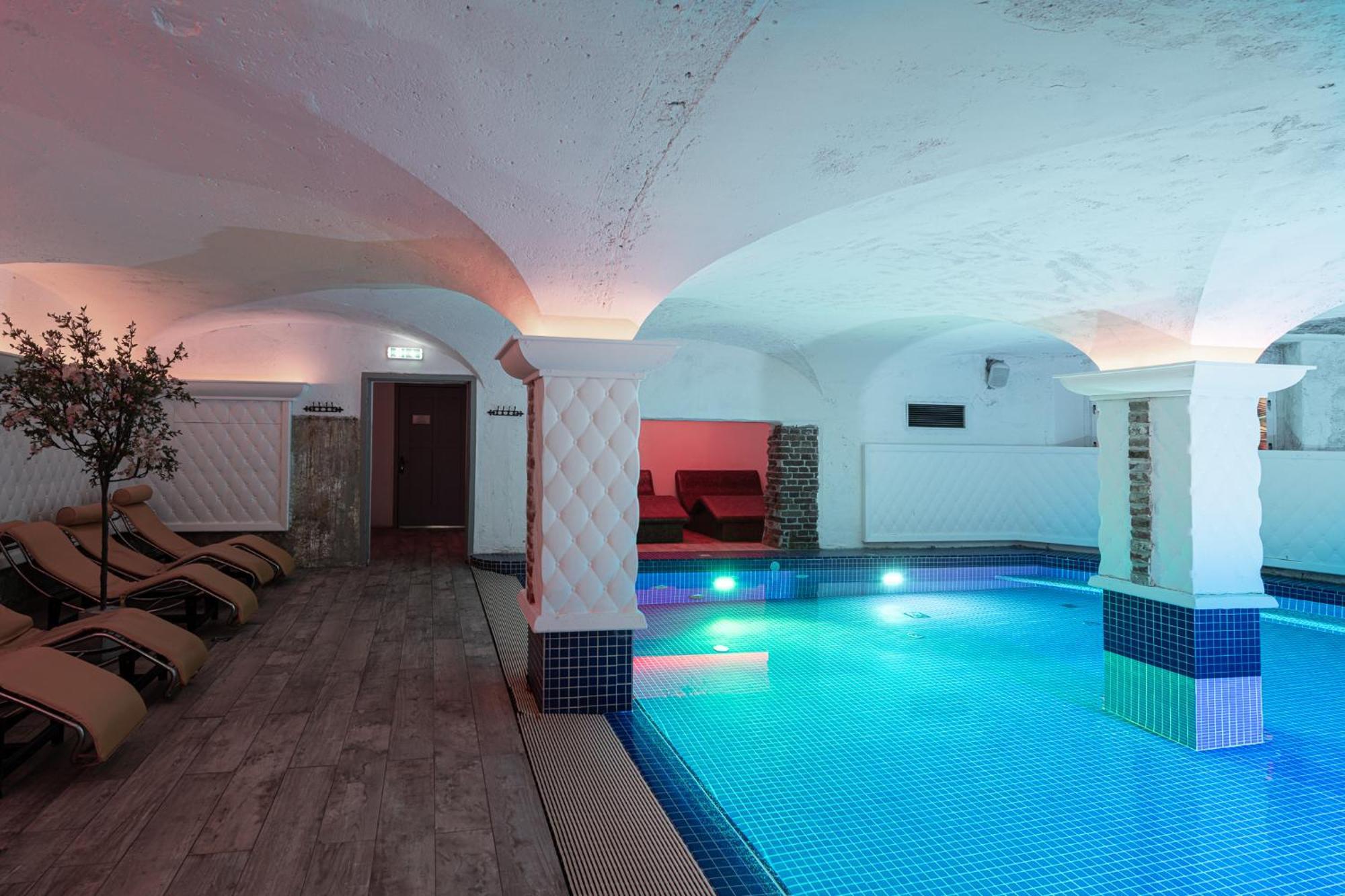 Castle Spa Wagenkuell Taagepera Ngoại thất bức ảnh