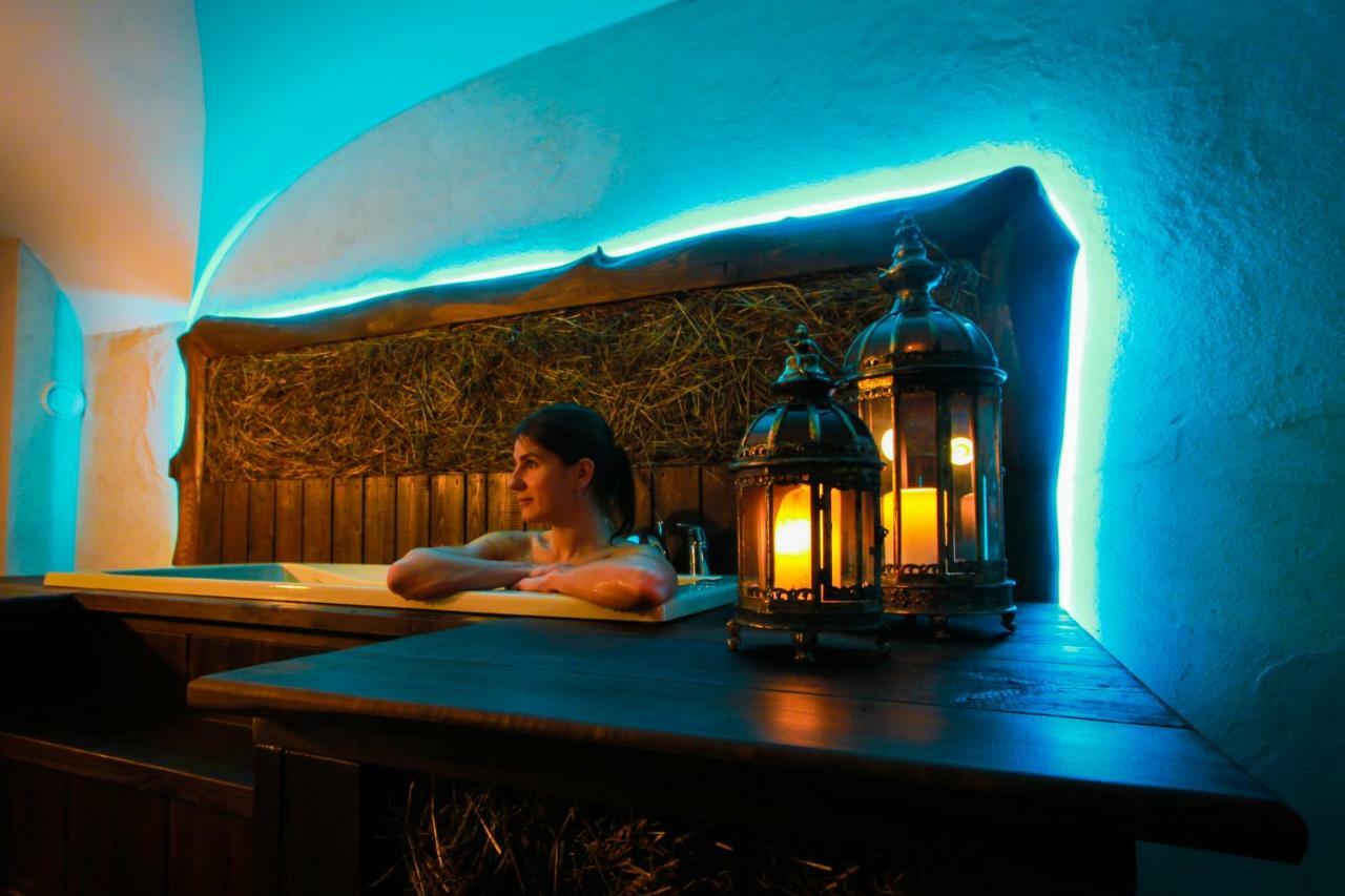 Castle Spa Wagenkuell Taagepera Ngoại thất bức ảnh